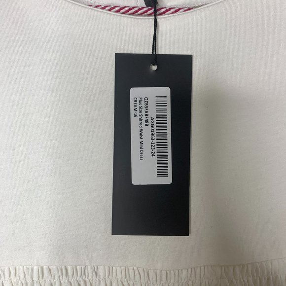 NWT Nasty Gal Plus Size Shirred Waist Mini Dress - Picture 7 of 10